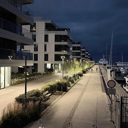 Modern Vero Waterfront Apartamento